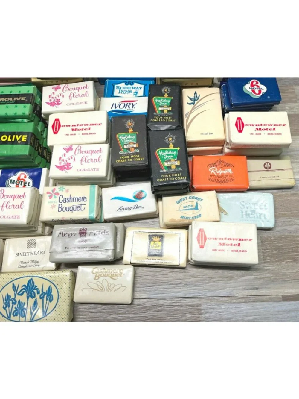 Lot 125+ Vintage Travel Soap Bars Hotel Motel Airline Guest Assorted Brands